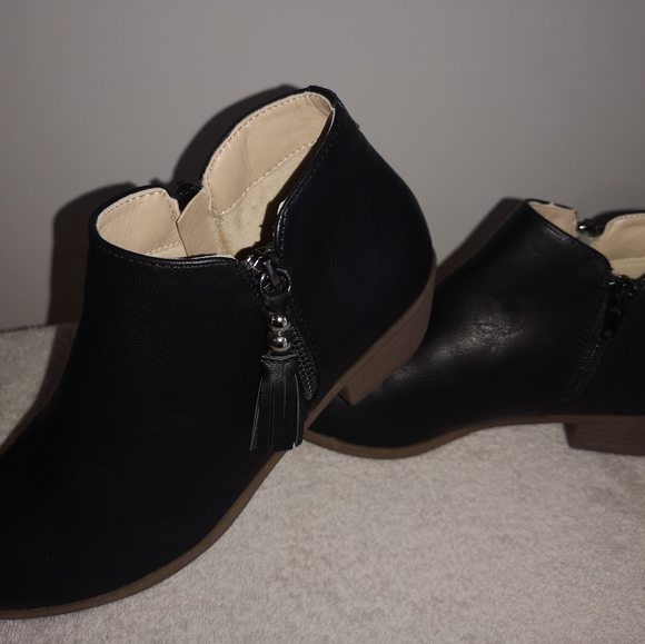 Booties - Picture 3 of 3